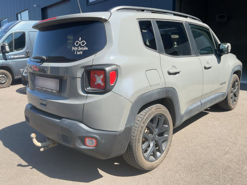 Jeep Renegade 1.6 M-Jet Brooklyn Edition FWD — zdjęcie 6