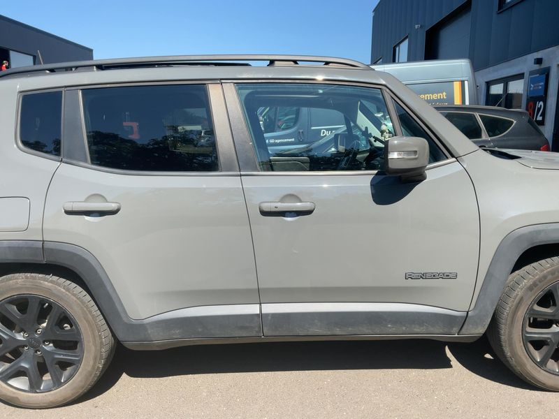 Jeep Renegade 1.6 M-Jet Brooklyn Edition FWD — zdjęcie 7