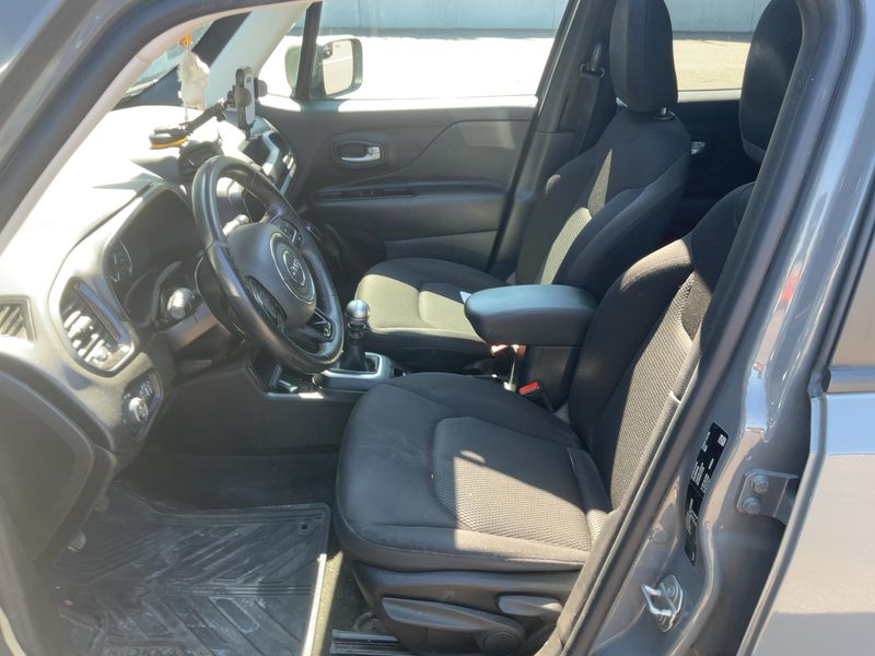 Jeep Renegade 1.6 M-Jet Brooklyn Edition FWD — zdjęcie 11