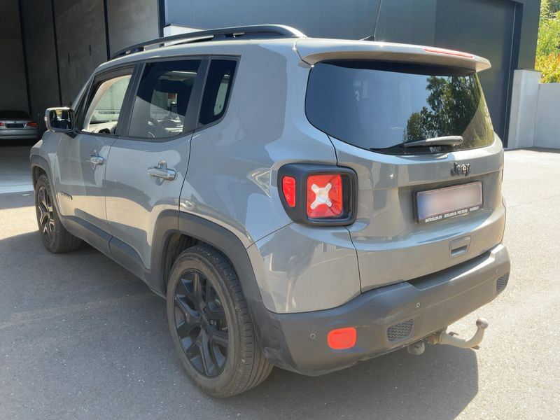 Jeep Renegade 1.6 M-Jet Brooklyn Edition FWD — zdjęcie 3