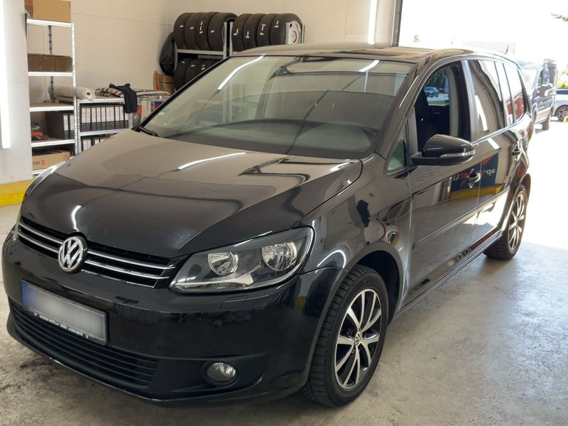 Volkswagen Touran 1.6 TDI Trendline BlueMotion Tech 2013 – снимка 1