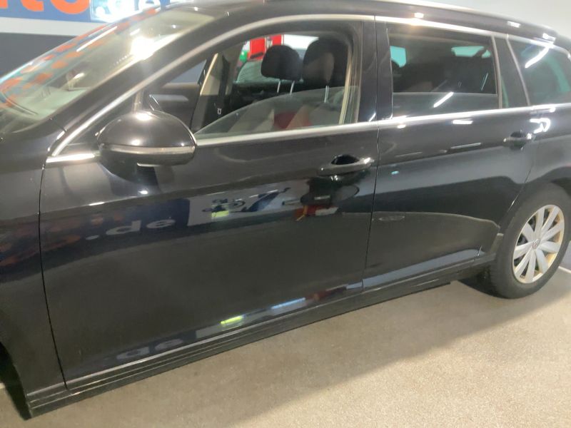 Volkswagen Passat 1.6 TDI Comfortline BlueMotion Tech — zdjęcie 4