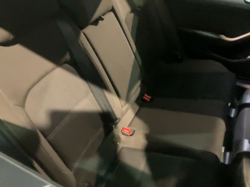 Volkswagen Passat 1.6 TDI Comfortline BlueMotion Tech — zdjęcie 14