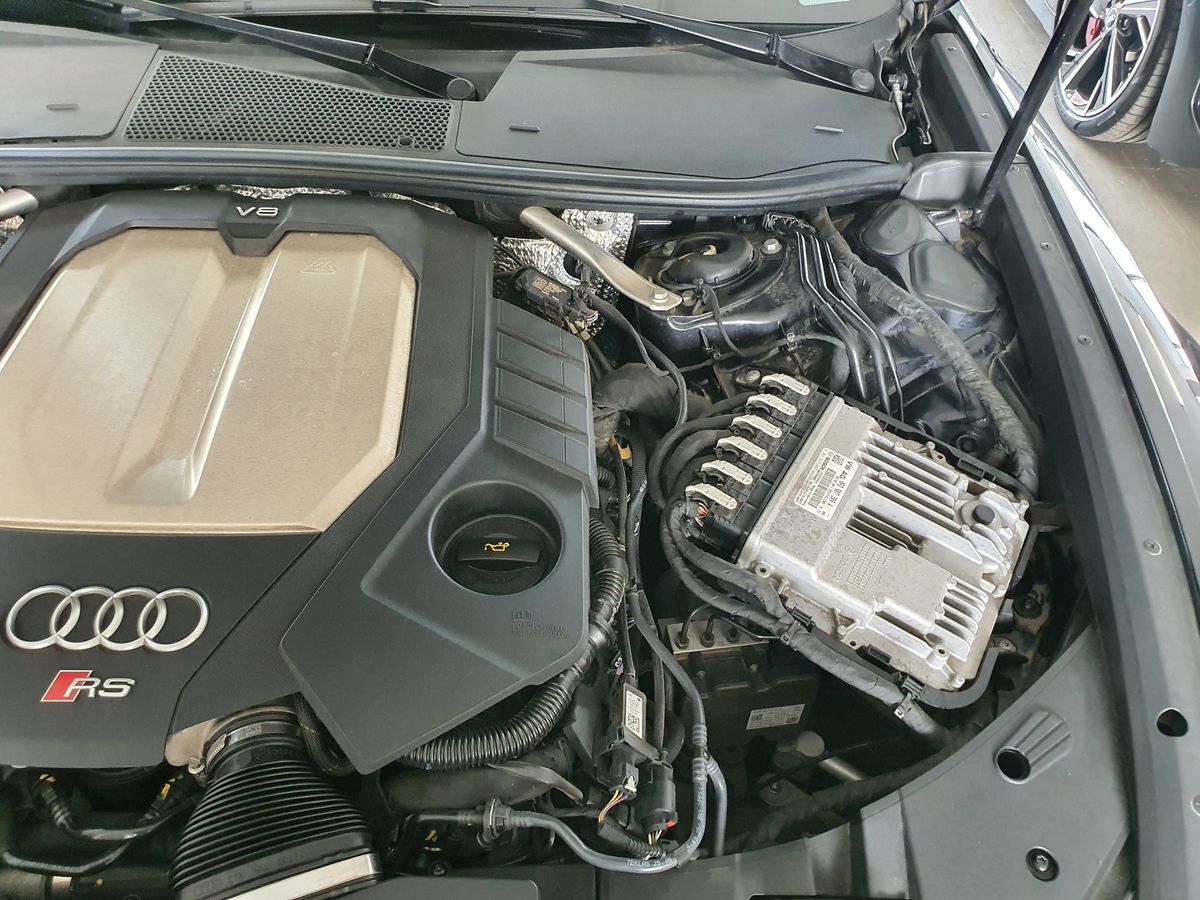 Audi RS 2021 — photo 27