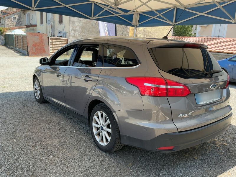 Ford Focus 1.0 EcoBoost Titanium — zdjęcie 3