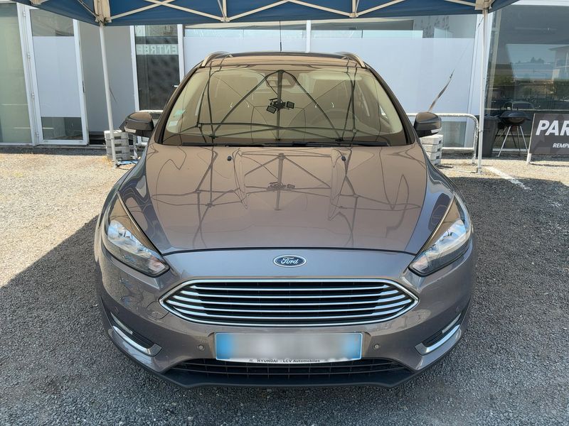 Ford Focus 1.0 EcoBoost Titanium — zdjęcie 9