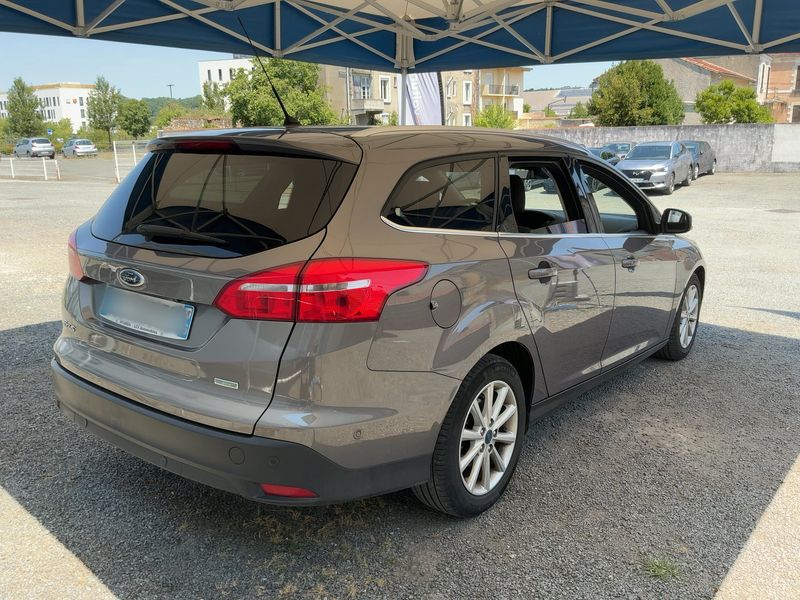 Ford Focus 1.0 EcoBoost Titanium — zdjęcie 6