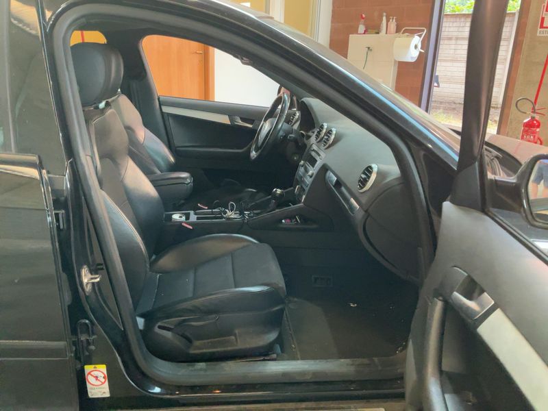 Audi A3 Sportback 2.0 TDI Ambition 2010 – снимка 16