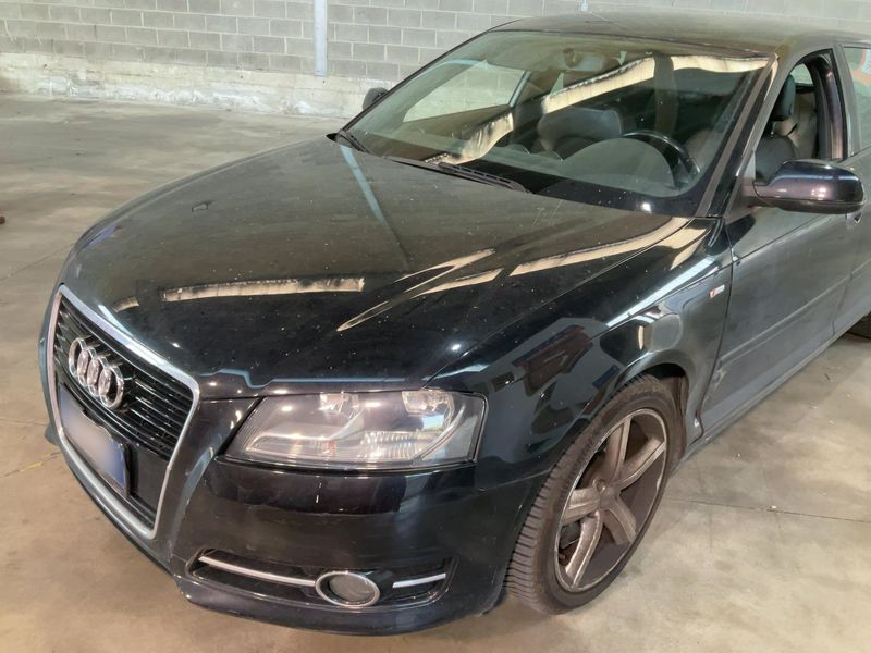 Audi A3 Sportback 2.0 TDI Ambition 2010 – снимка 2