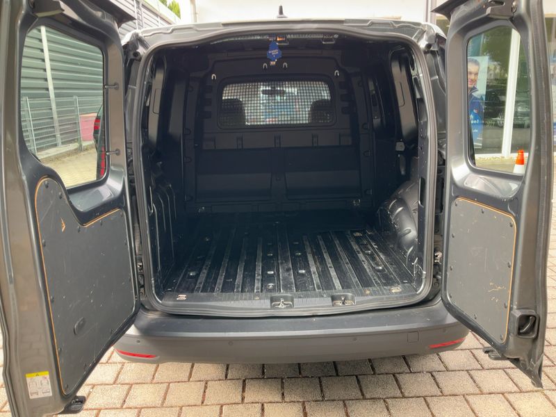 Volkswagen Caddy 2.0 TDI — zdjęcie 10