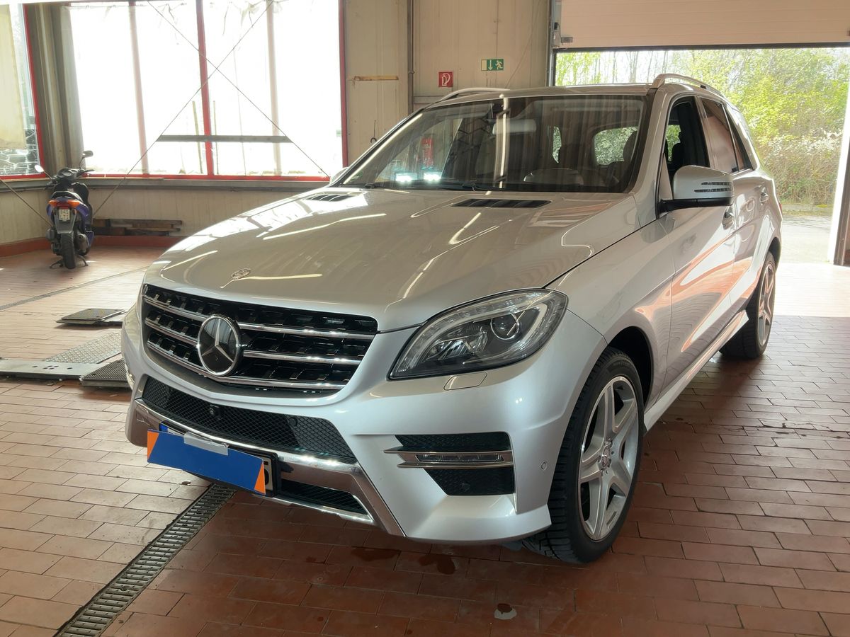 Mercedes-Benz M-Klasse 2015 — photo 1