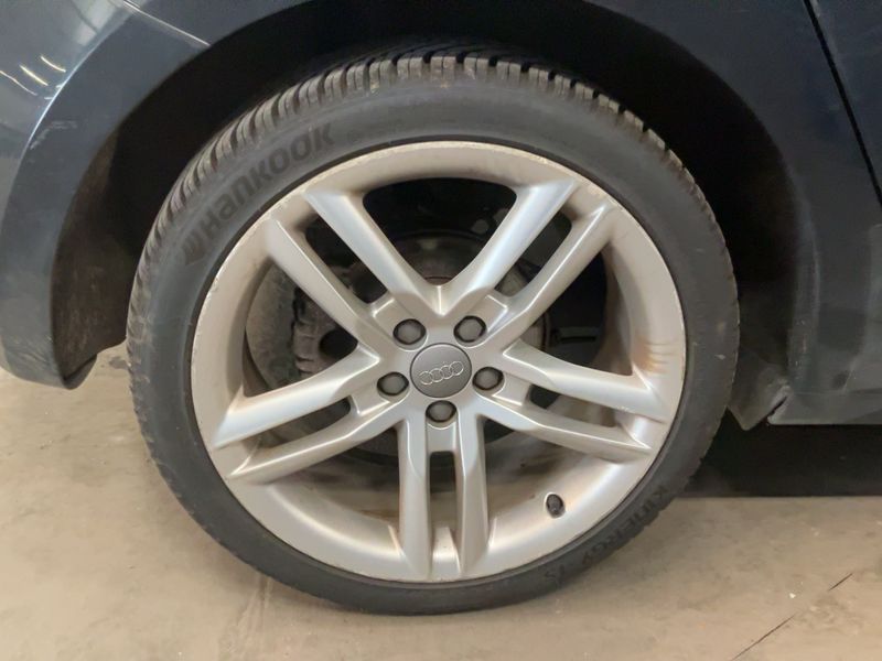 Audi A1 Sportback 1.6 TDI S line Sportpaket 2012 – снимка 9