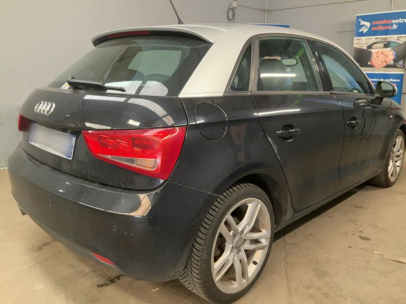 Audi A1 Sportback 1.6 TDI S line Sportpaket 2012 – снимка 8