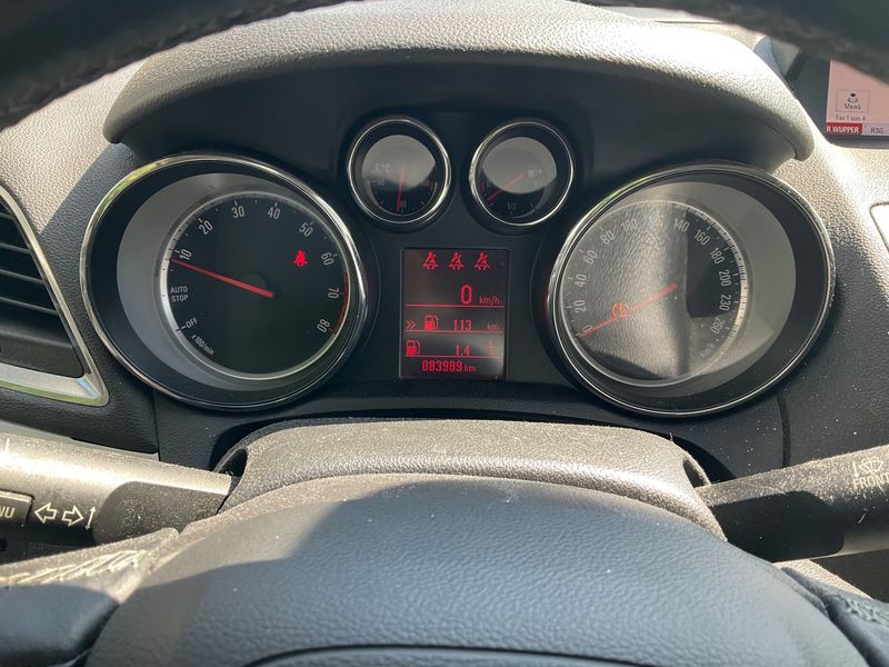 Opel Mokka 1.4 Turbo Edition ecoFlex 4x4 — zdjęcie 13