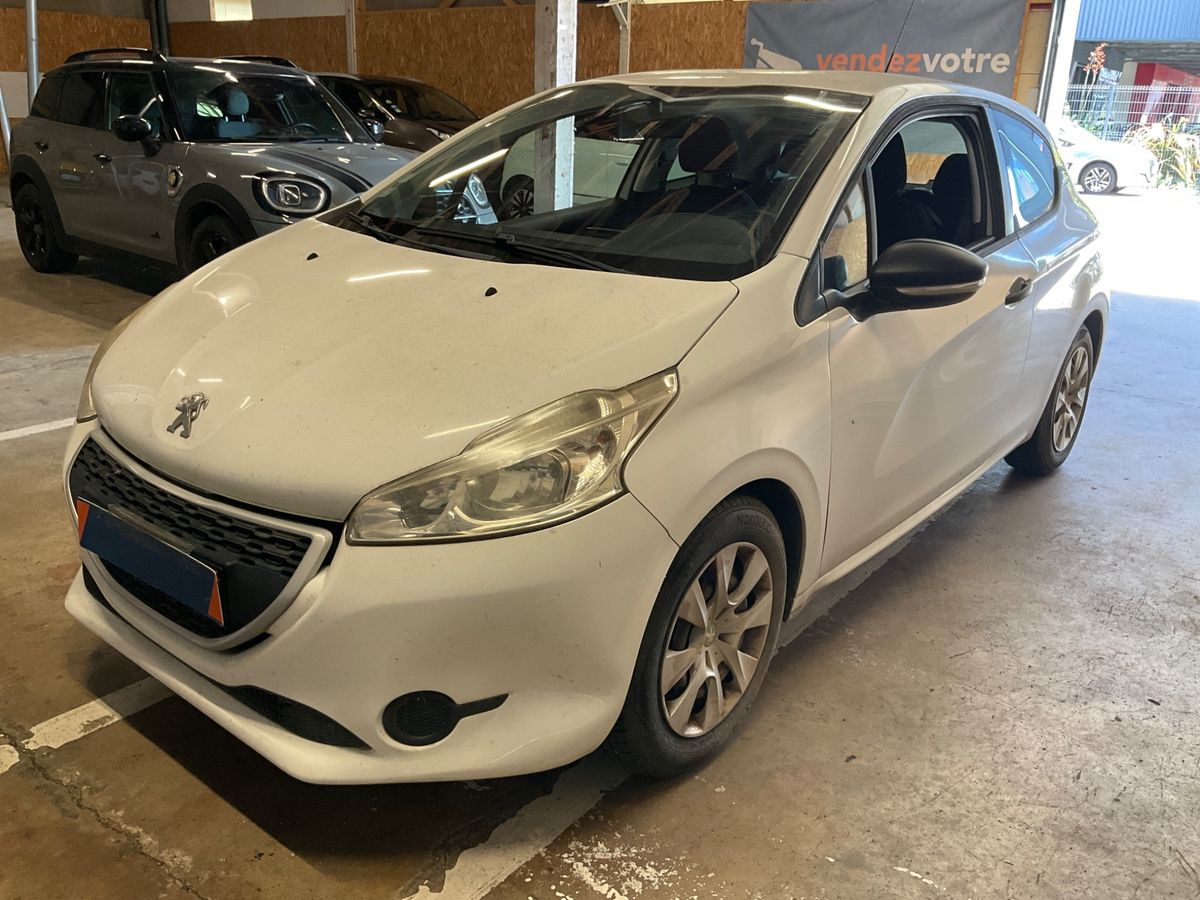 Peugeot 208 2012
