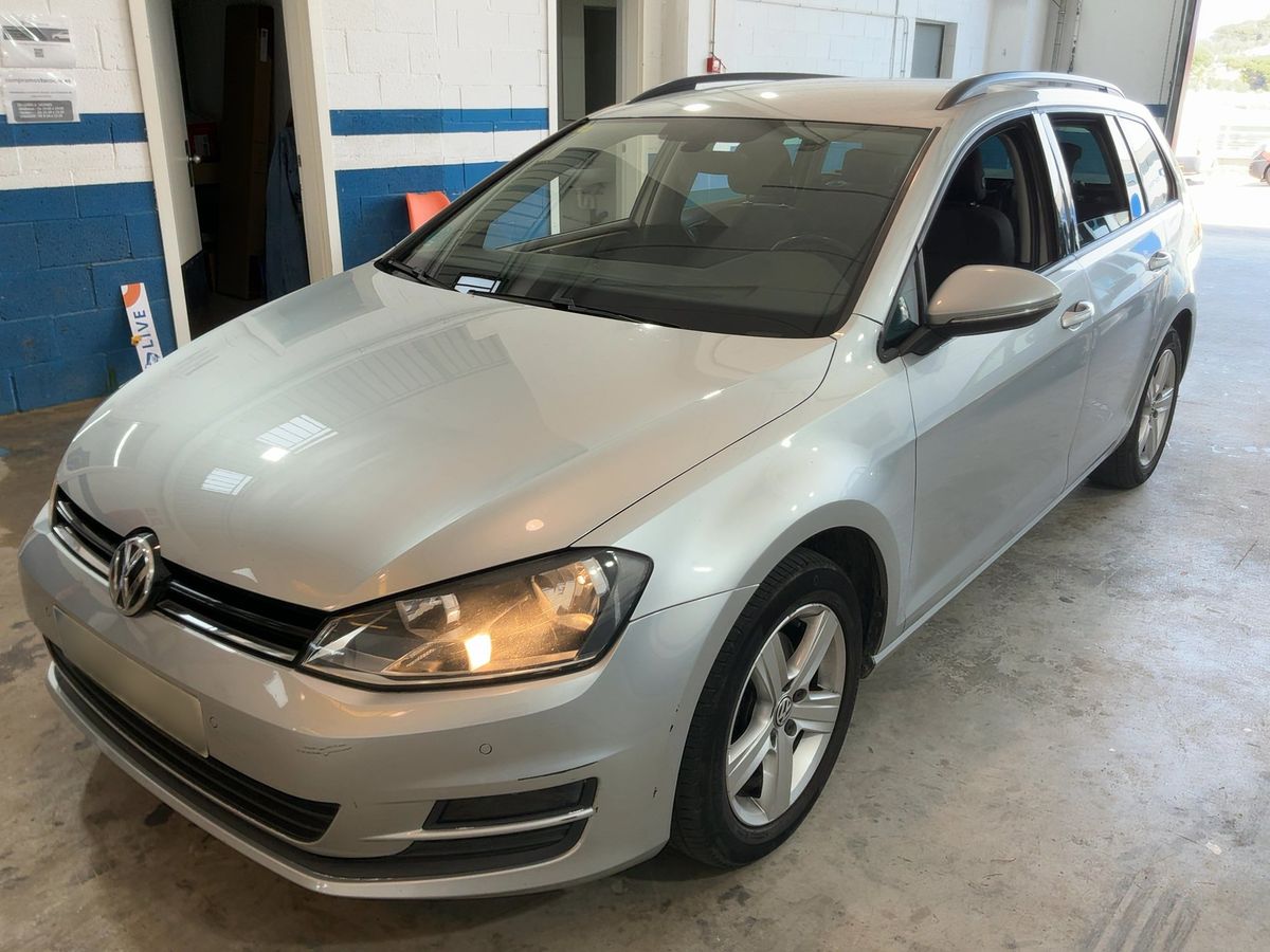 Volkswagen Golf 2016 — photo 1