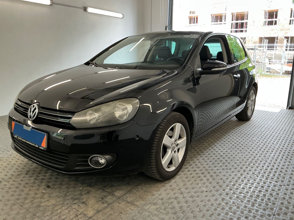 Volkswagen Golf 2011 — photo 1