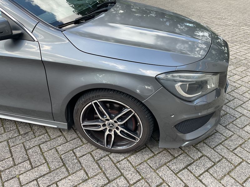 Mercedes-Benz CLA-Klasse CLA 220 d AMG Line — zdjęcie 8