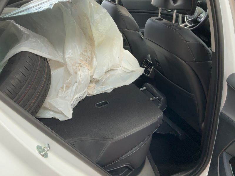 Kia Sportage 1.6 TGDI Mild-Hybrid Spirit — zdjęcie 14