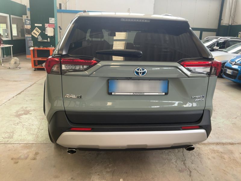 Toyota RAV 4 2.5 Hybrid 4x4 Adventure — zdjęcie 5