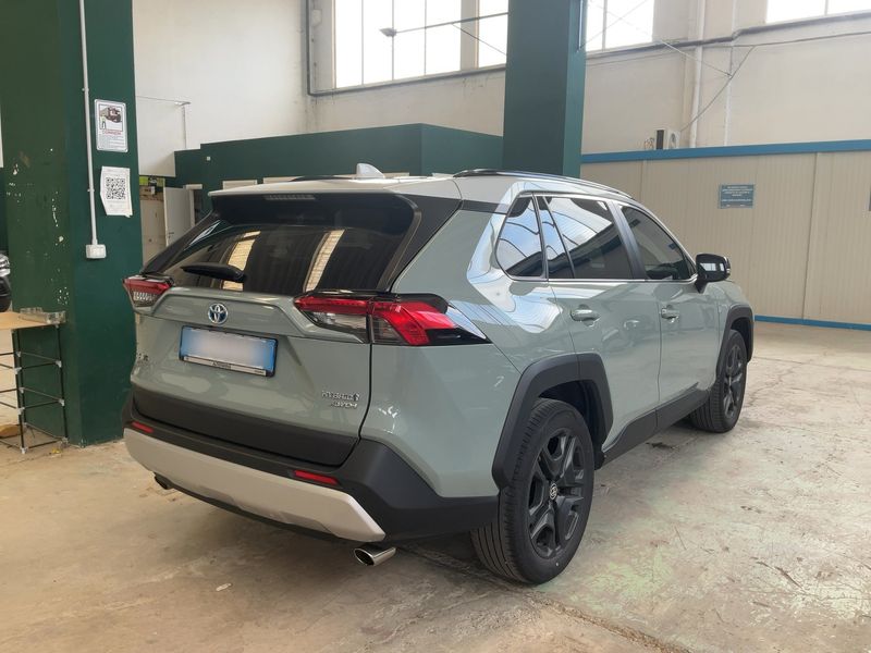 Toyota RAV 4 2.5 Hybrid 4x4 Adventure — zdjęcie 6