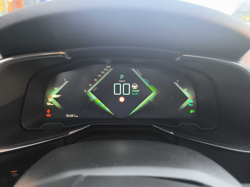 DS Automobiles DS7 Crossback 1.6 E-Tense Hybrid 4x2 Ligne Noire — zdjęcie 12