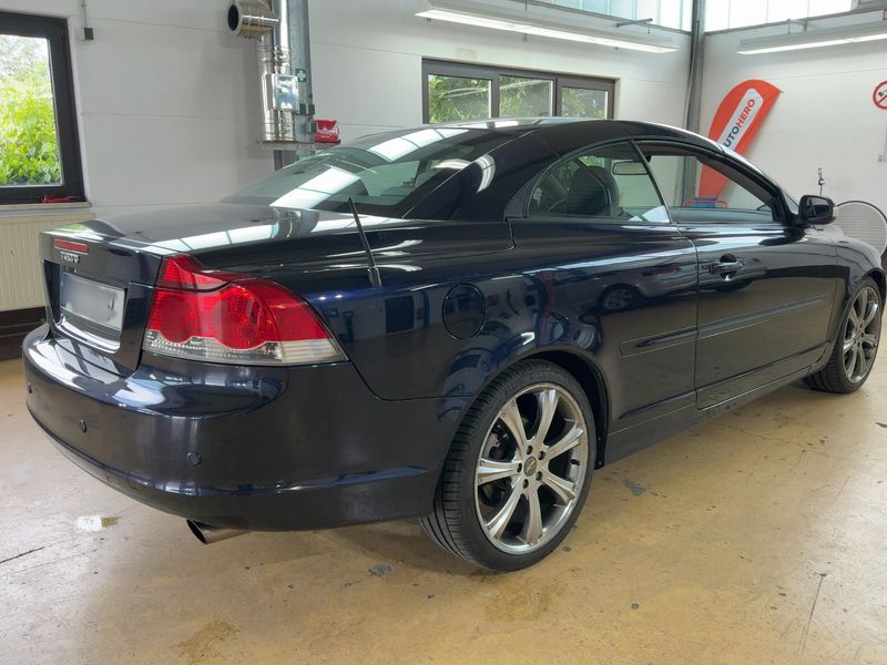 Volvo C70 2.5 T5 Momentum — zdjęcie 6