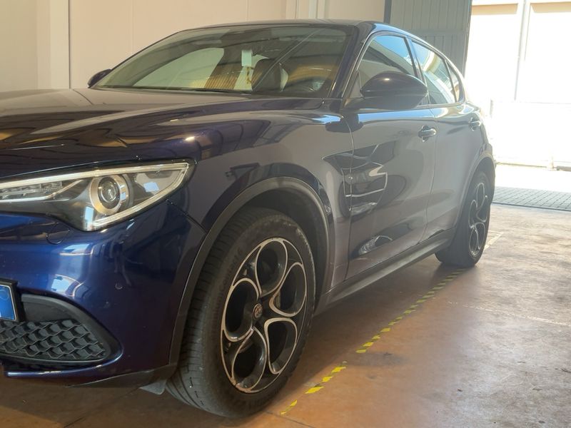 Alfa Romeo Stelvio 2.2 JTDM Executive Q4 — zdjęcie 2