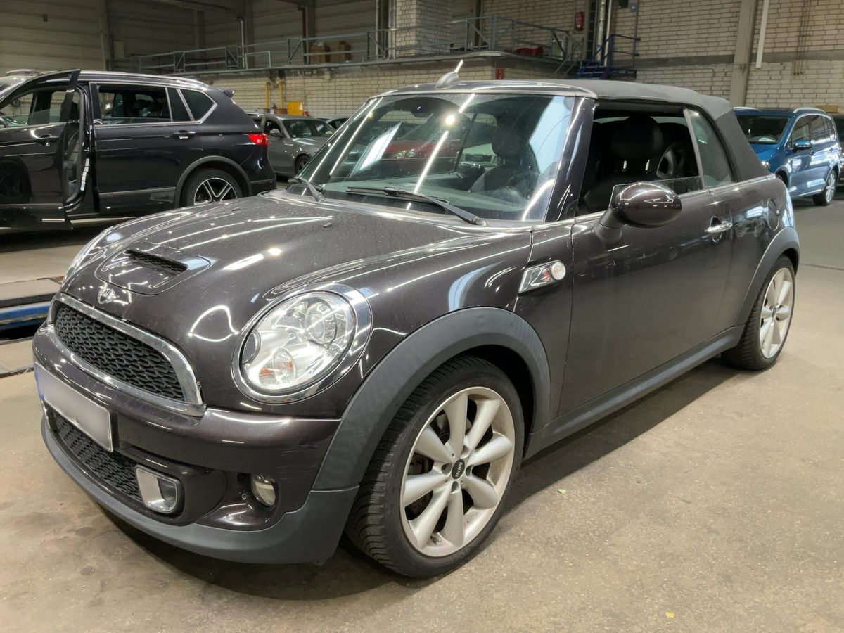 MINI Cabrio 2015 — photo 1