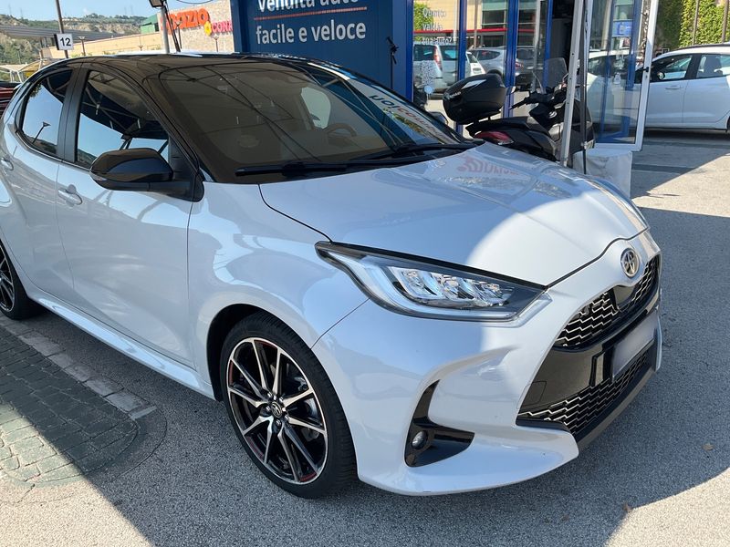 Toyota Yaris 1.5 Hybrid GR Sport — zdjęcie 8