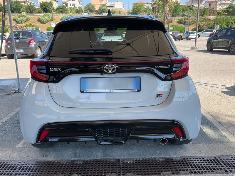 Toyota Yaris 1.5 Hybrid GR Sport — zdjęcie 5