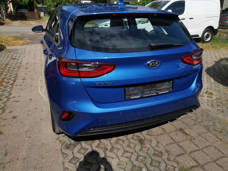 Kia cee'd 1.4 TGDI Vision — zdjęcie 3