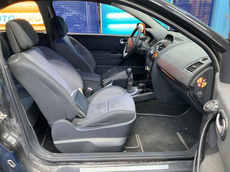 Renault Megane 2.0 dCi GT 2007 – снимка 3