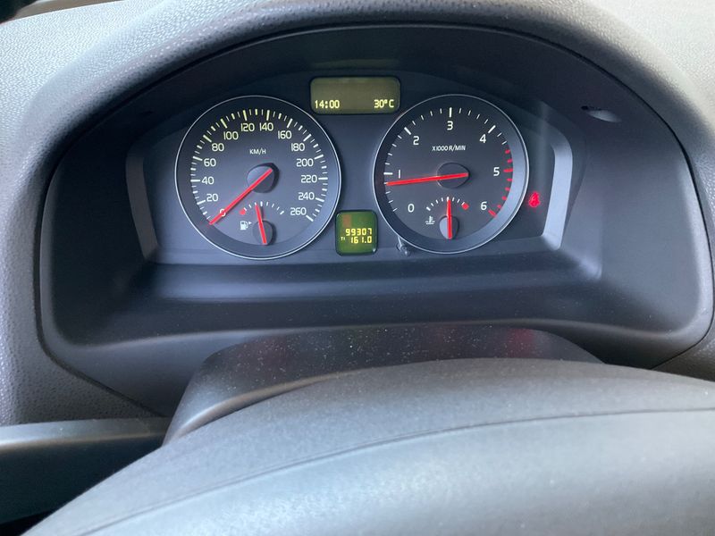 Volvo S40 1.6 D Momentum — zdjęcie 4