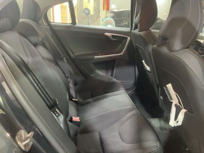 Volvo S60 2.0 D4 Kinetic — zdjęcie 14