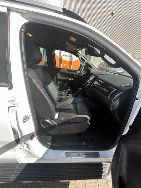 Ford Ranger 2.0 TDCi Doppelkabine 4x4 Wildtrak — zdjęcie 11