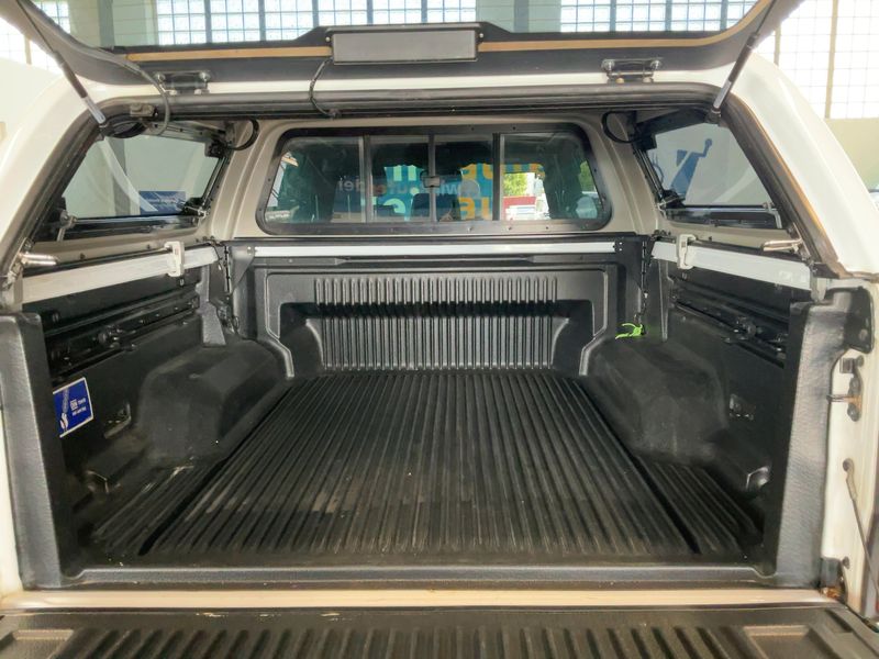 Ford Ranger 2.0 TDCi Doppelkabine 4x4 Wildtrak — zdjęcie 10