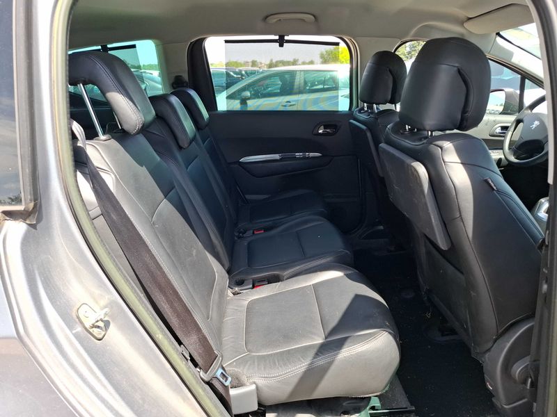 Peugeot 5008 1.6 HDi Business Pack — zdjęcie 14