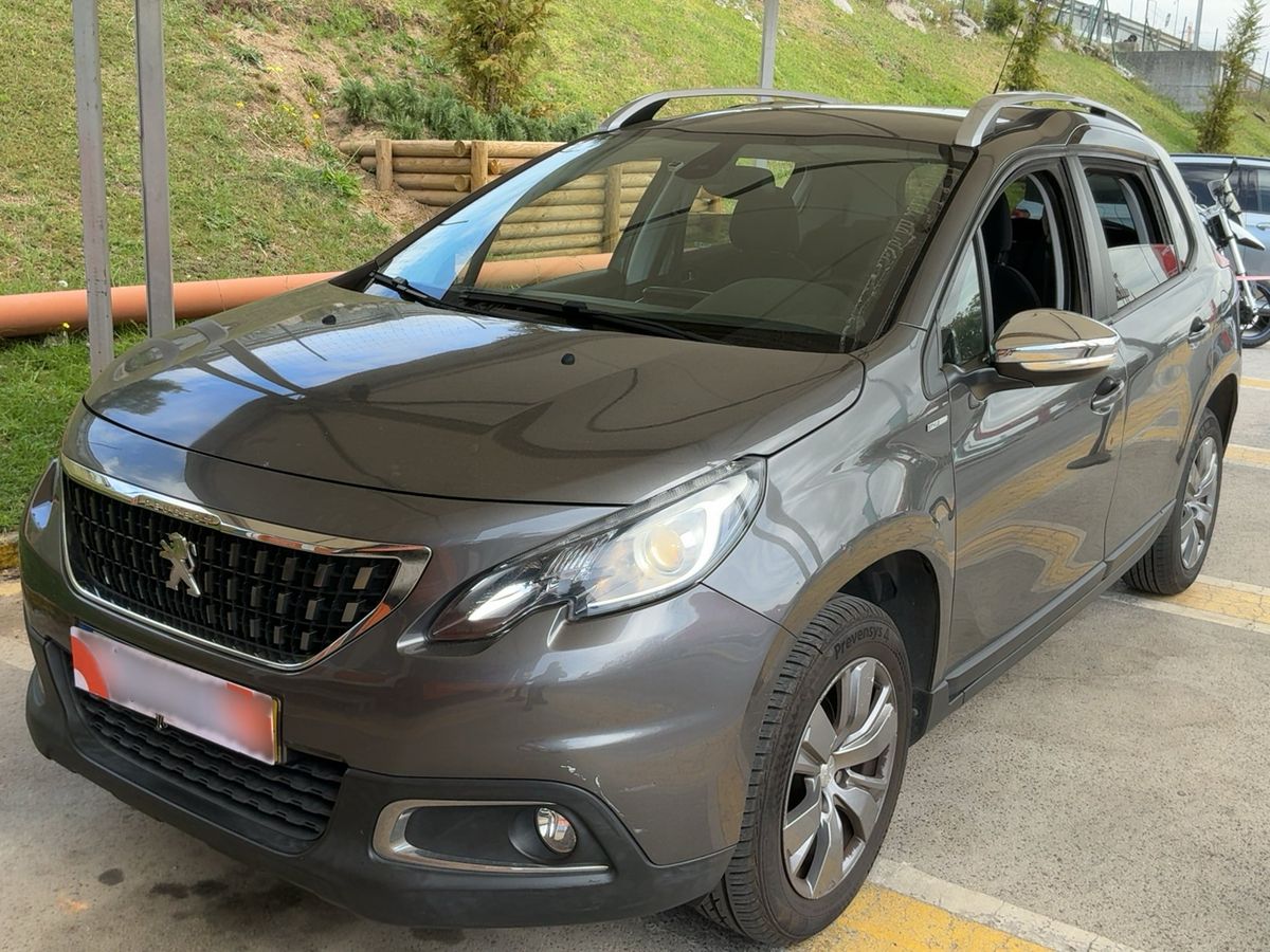 Peugeot 2008 2017 — photo 1