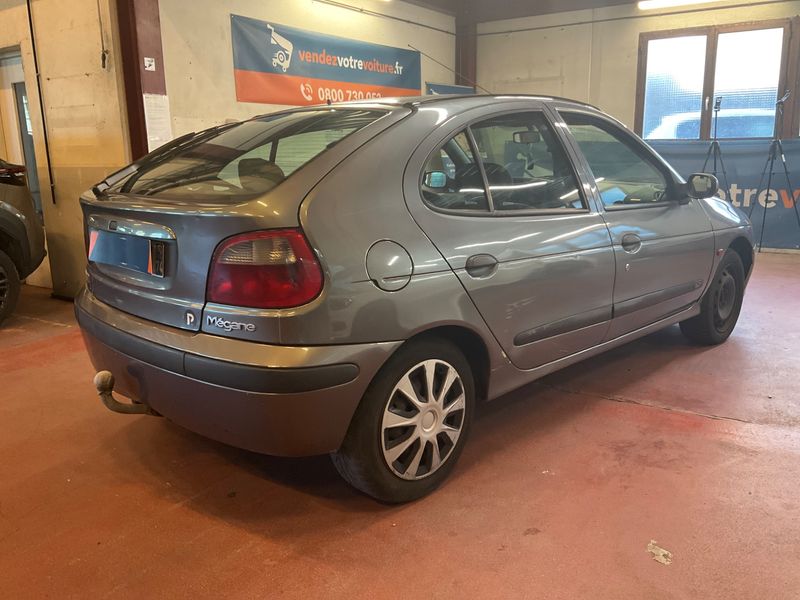 Renault Megane 1.9 Turbodiesel DTi RT 2000 – снимка 2