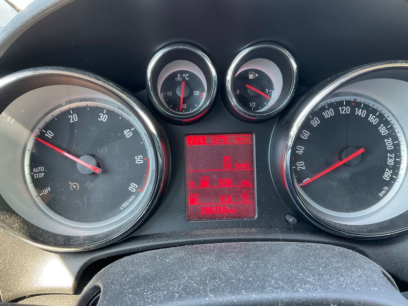 Opel Astra 1.6 CDTI DPF Edition — zdjęcie 4