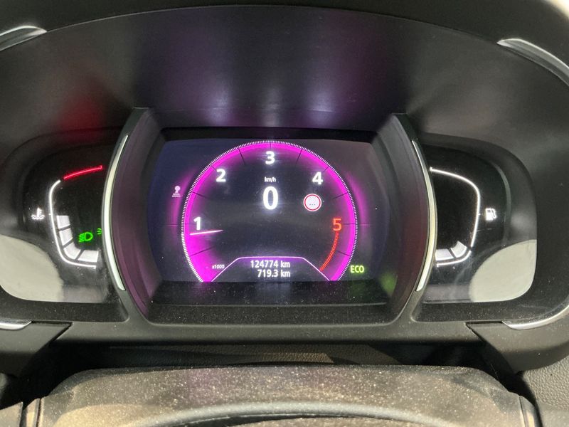 Renault Grand Scenic 1.5 dCi Energy Experience 2018 – снимка 18