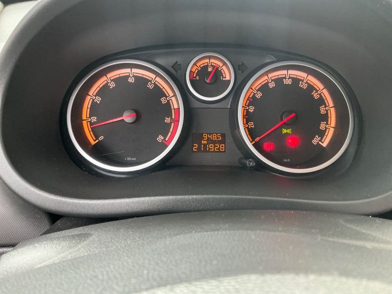 Opel Corsa 1.2 LPG Elective 2013 – снимка 4