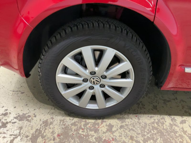 Volkswagen T5 California 2.0 TDI Comfortline Aufstelldach 2010 – снимка 3