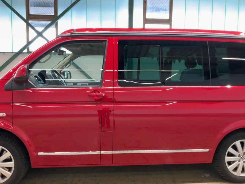 Volkswagen T5 California 2.0 TDI Comfortline Aufstelldach — zdjęcie 4