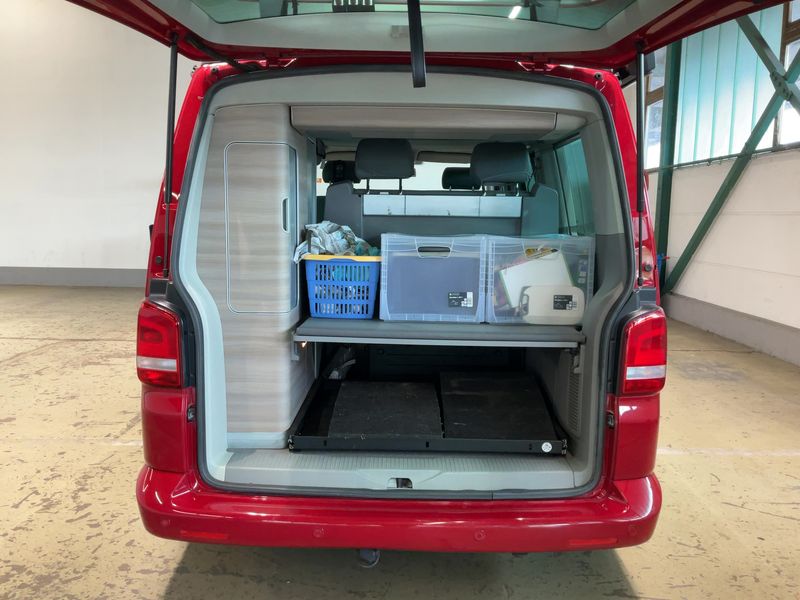 Volkswagen T5 California 2.0 TDI Comfortline Aufstelldach — zdjęcie 10