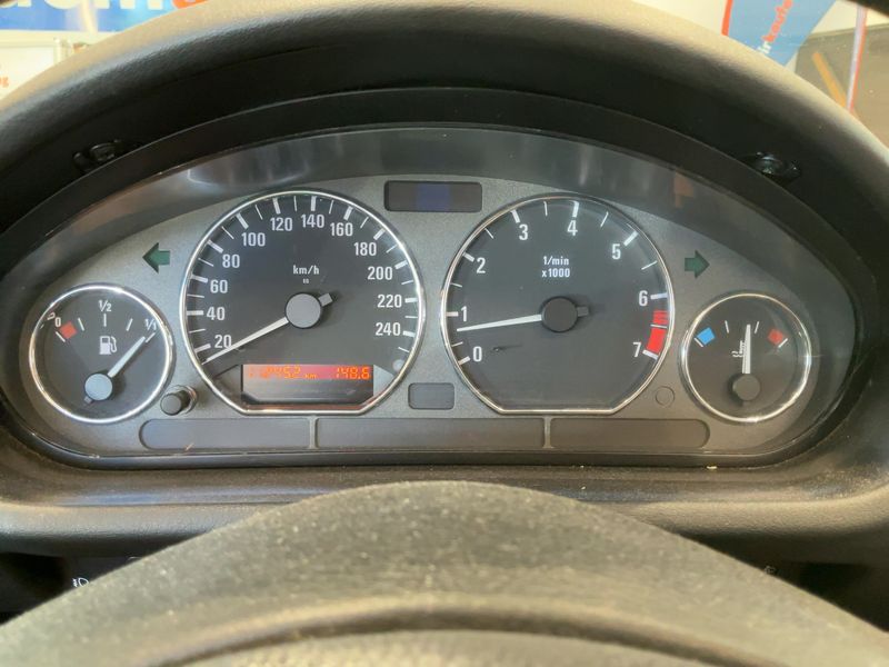 BMW Z3 1.9 — zdjęcie 13