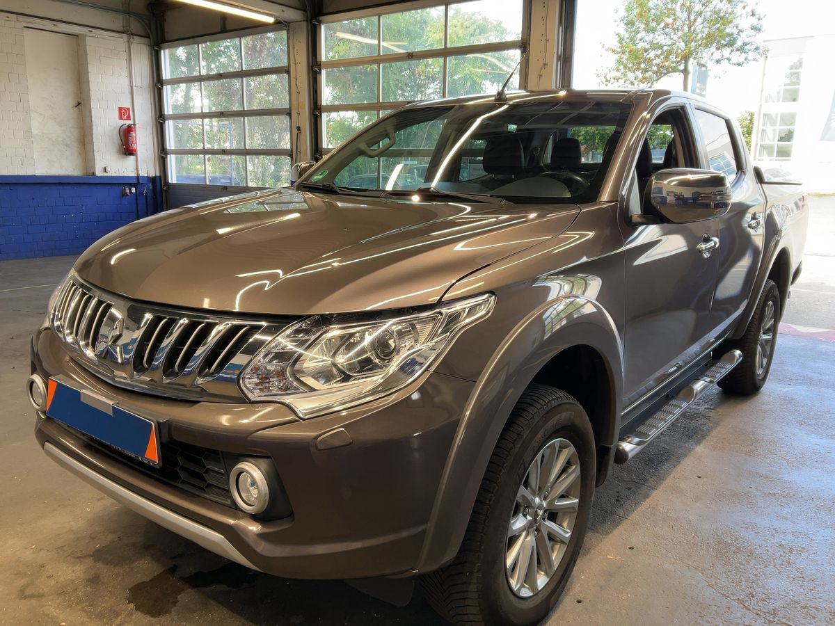 Mitsubishi L 200 2.4 DI-D Top Doppelkabine 4WD