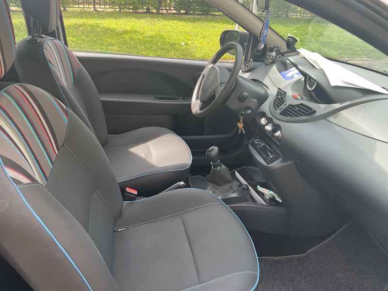 Renault Twingo 1.2 Expression — zdjęcie 3