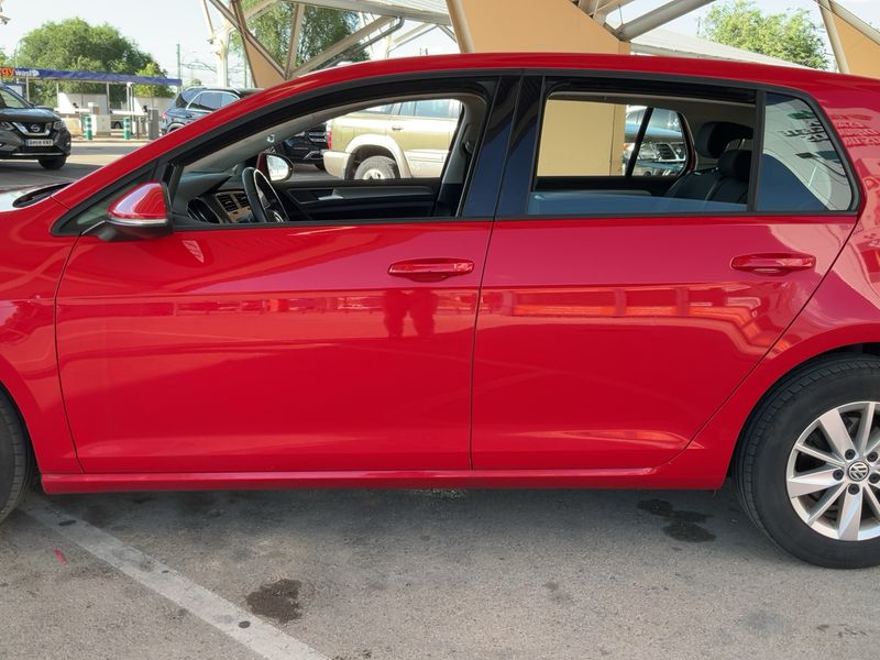 Volkswagen Golf VII 1.6 TDI Business BlueMotion Tech — zdjęcie 4
